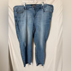 Torrid Medium Blue Cropped Jeans